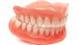 How Long Do Dentures Last? Signs to Replace Them