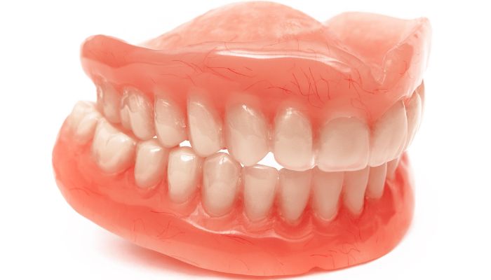 How Long Do Dentures Last? Signs to Replace Them